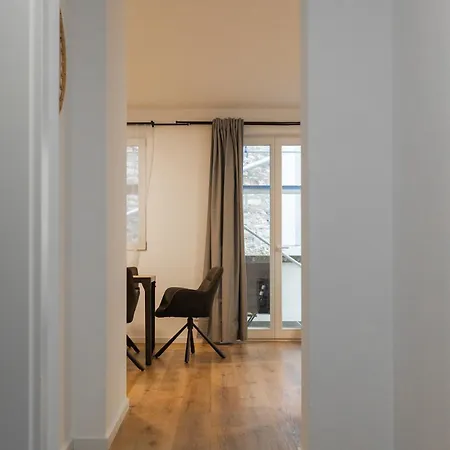 شقة Modern-apartment Am Schloss - Claycation