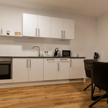 Modern-apartment Am Schloss - Claycation 公寓 *